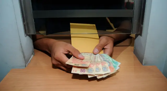 Pagos del Bono de 210 soles al sector privado vía EsSalud. Pagos del Bono de 210 soles al sector privado vía EsSalud.