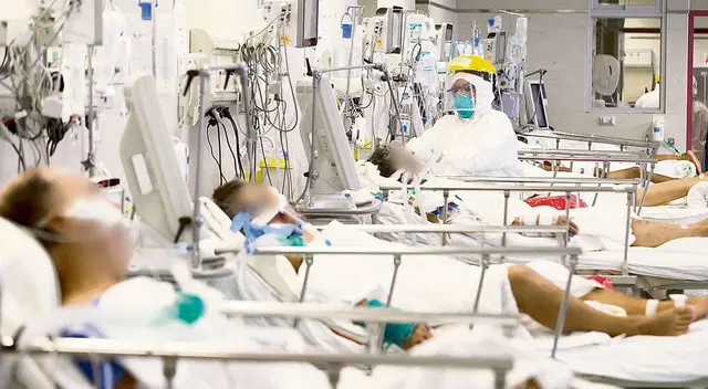 348 pacientes están en cuidados intensivos por presentar cuadros graves de COVID-19. 348 pacientes están en cuidados intensivos por presentar cuadros graves de COVID-19.