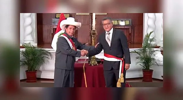 Rosendo Leoncio Serna Román es nombrado como nuevo ministro de Educación Rosendo Leoncio Serna Román es nombrado como nuevo ministro de Educación