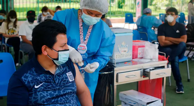 El horario de vacunación será ya no hasta las 7:00 p. m., sino hasta las 10:00 p. m., según el Minsa. El horario de vacunación será ya no hasta las 7:00 p. m., sino hasta las 10:00 p. m., según el Minsa.