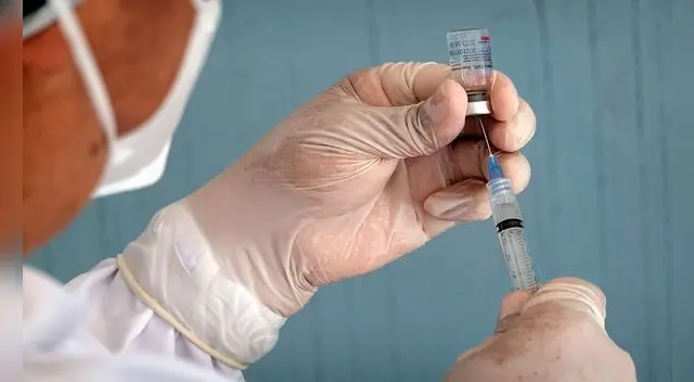 Minsa exhortó a la ciudadanía a acudir a los diversos centros de vacunación para poder ser inoculados contra la COVID-19 Minsa exhortó a la ciudadanía a acudir a los diversos centros de vacunación para poder ser inoculados contra la COVID-19