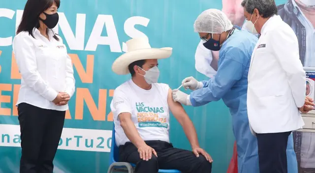 Pedro Castillo recibió la tercera dosis de la vacuna contra el COVID-19 Pedro Castillo recibió la tercera dosis de la vacuna contra el COVID-19