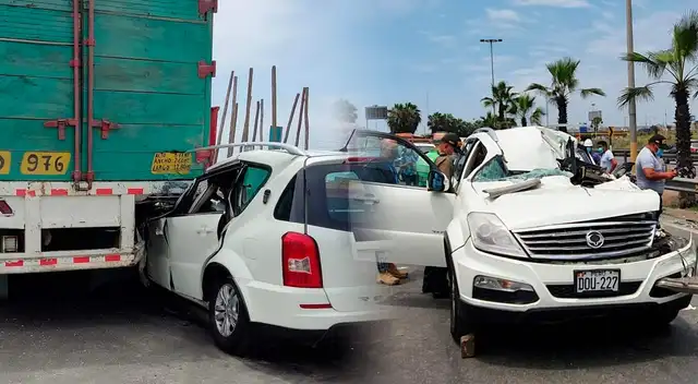 Camioneta quedó destrozada en la parte del conductor tras chocar contra camión