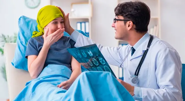 Síntomas de la leucemia mieloide aguda en menores de edad.