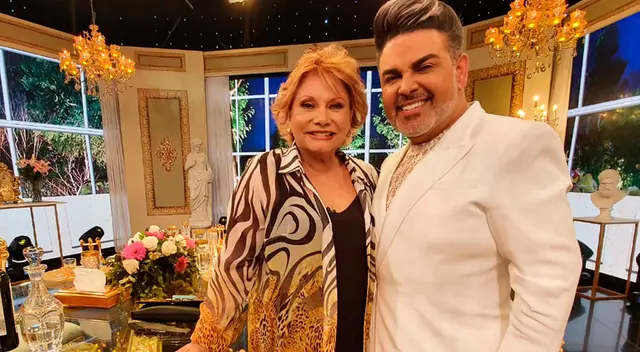 Andrés Hurtado y Camucha Negrete recuerdan el pasado. Andrés Hurtado y Camucha Negrete recuerdan el pasado.