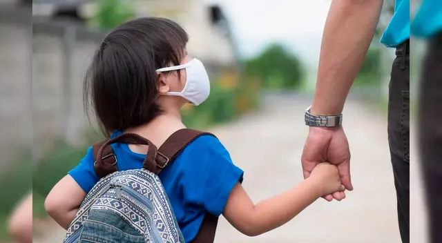 Los derechos de visita del padre fueron suspendidos hasta febrero.