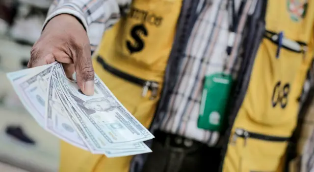 Precio del dólar HOY lunes 17 de enero.