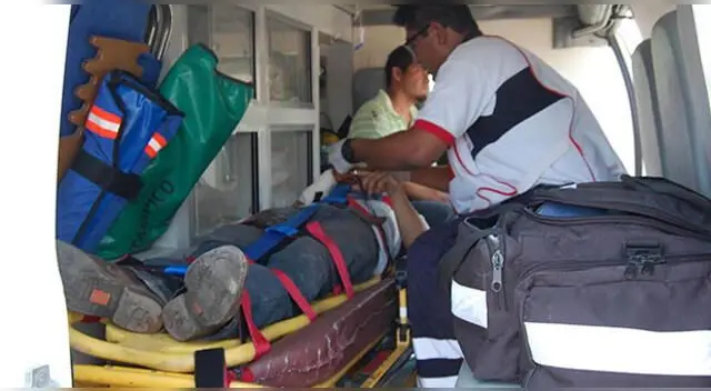 Víctima aún con vida fue auxiliada por policías