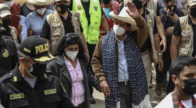 Pedro Castillo negó que tenga una hija fuera de su matrimonio con Lilia Paredes.