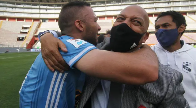 Roberto Mosquera elogió a Emanuel Herrera y contó el porqué no regresó a La Florida.