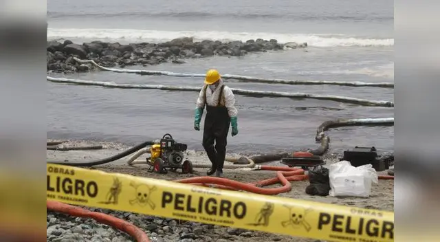 Repsol admitieron que no reaccionaron a tiempo tras el derrame de petróleo