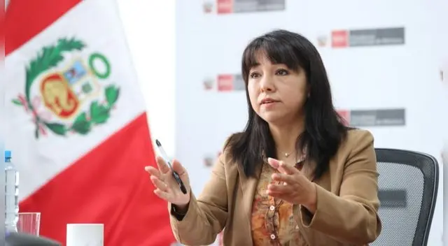 Mirtha Vásquez informó que se infectó de COVID-19