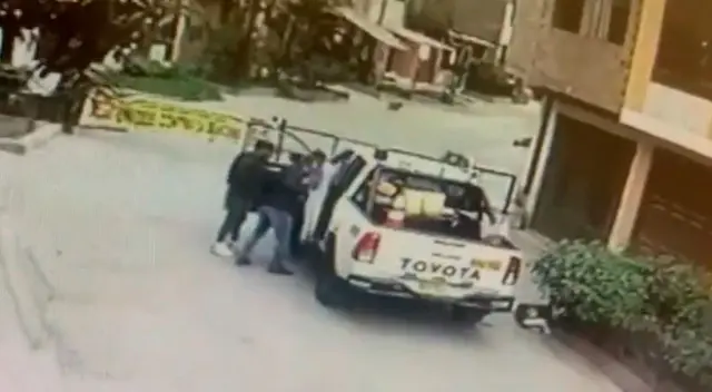 Roban camioneta en San Martín de Porres Roban camioneta en San Martín de Porres