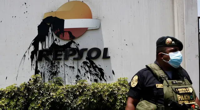 Repsol no contrató a empresas especializadas en el recojo de petróleo en las primeras 24 horas.