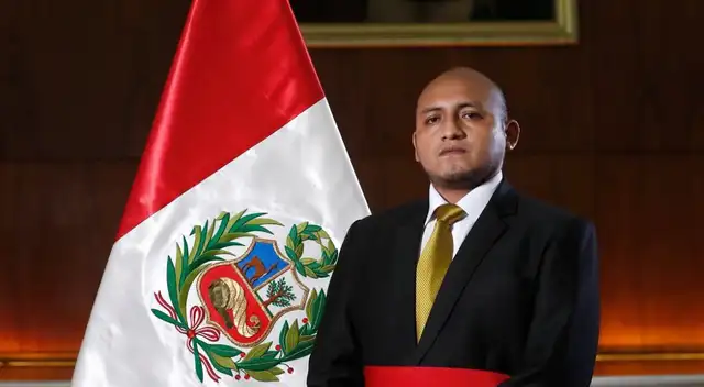 Wilber Supo juró como nuevo ministro del Ambiente en medio del desastre por el derrame de petróleo