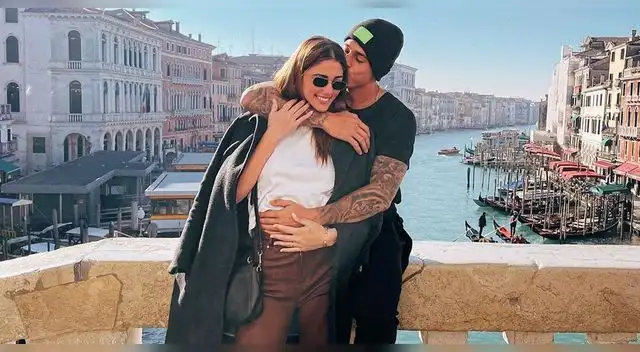 Hugo y Alessia protagonizan primera portada de Cosas