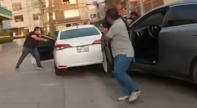 Agentes policiales actuaron a tiempo y evitaron robo a suboficial. Agentes policiales actuaron a tiempo y evitaron robo a suboficial.