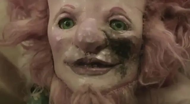 Conoce aquí el Final explicado de Pequeños muñecos diabólicos.