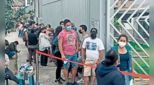 Tercera ola COVID-19 sigue en descenso de casos. Tercera ola COVID-19 sigue en descenso de casos.