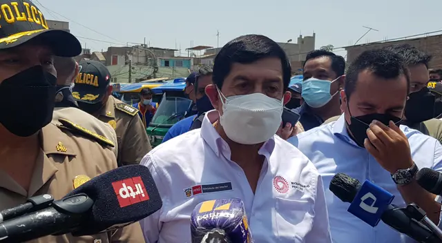 Alfonso Chávarry lanzó fuerte comentario a extranjeros que lleguen a nuestro país o ya estén viviendo aquí. Alfonso Chávarry lanzó fuerte comentario a extranjeros que lleguen a nuestro país o ya estén viviendo aquí.