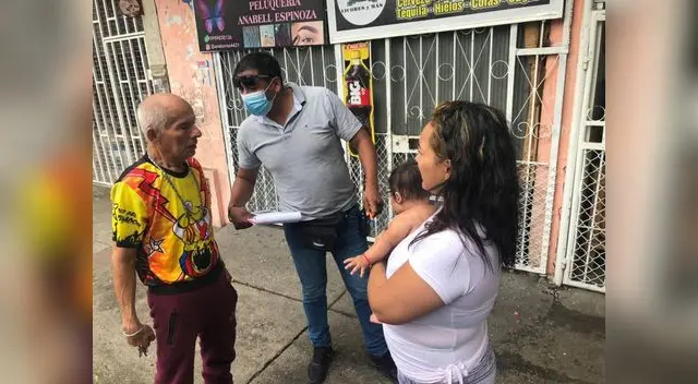Mujer pidió prestado el baño de una casa y al salir dejó abandonada a su bebé en Guayaquil.