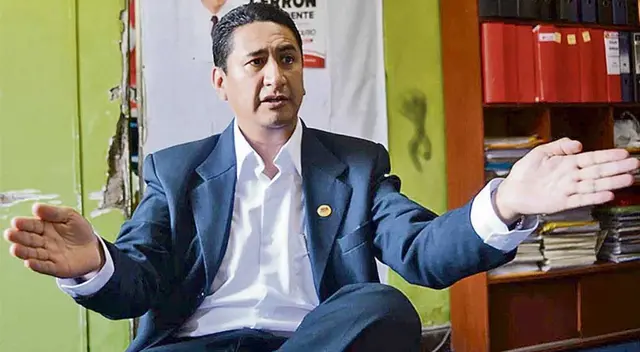 Líder del partido del lápiz pide a la ciudadanía estar alerta ante posibles conspiraciones. Líder del partido del lápiz pide a la ciudadanía estar alerta ante posibles conspiraciones.