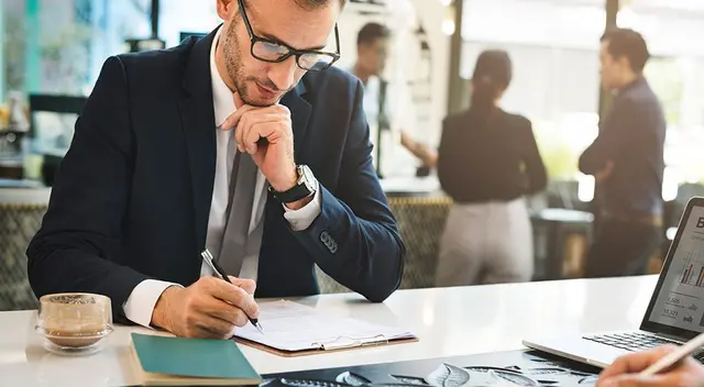 El 14 de febrero también recordamos la celebración del Día del Administrador Peruano