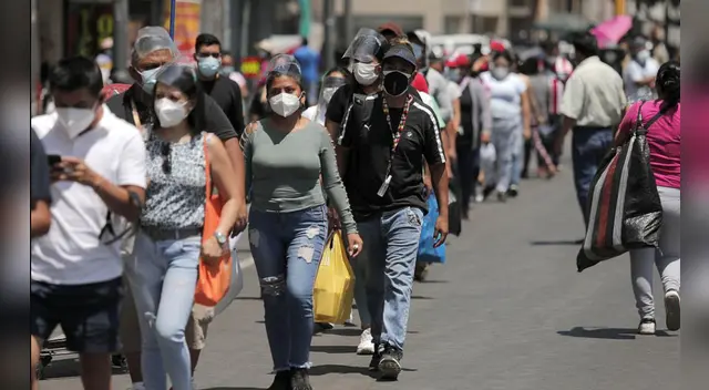 COVID-19: letalidad en tercera ola cayó considerablemente en comparación de la primera y segunda