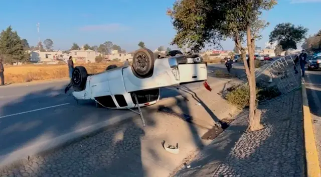 El accidente ocurrió en el kilómetro 6 de la carretera Toluca-Palmillas. El accidente ocurrió en el kilómetro 6 de la carretera Toluca-Palmillas.