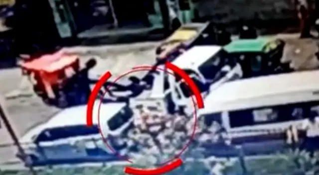 Conductor extranjero de combi informal y sin brevete arrolló a inspector municipal en Ate [VIDEO]