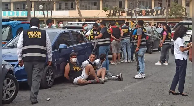 Venezolanos habrían sembrado el terror en el parque Constitución Venezolanos habrían sembrado el terror en el parque Constitución