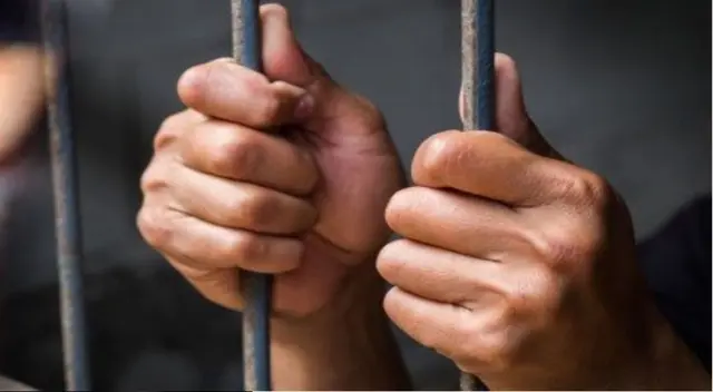 Dictan prisión contra Yoshi José Manuel Cahuaza Abanto por tocamientos indebidos a menor de edad Dictan prisión contra Yoshi José Manuel Cahuaza Abanto por tocamientos indebidos a menor de edad