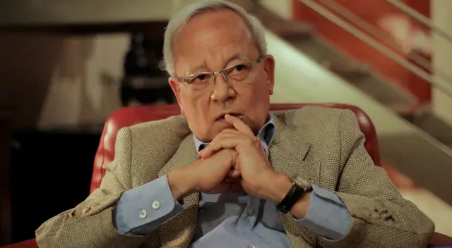 César Hildebrandt mencionó estar de acuerdo con la salida de ambos poderes del Estado, ya que el Perú 'no da para más'. César Hildebrandt mencionó estar de acuerdo con la salida de ambos poderes del Estado, ya que el Perú 'no da para más'.