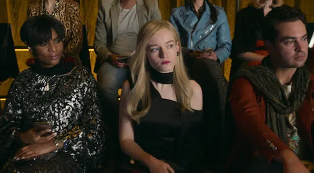 Conoce todos sus looks y outfits usados por la estafadora en la corte.