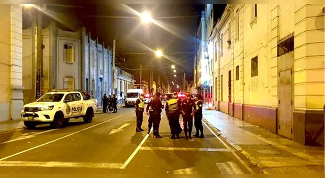 Guerra desatada en las zonas rosas. Trabajadoras sexuales fueron acribilladas por no pagar cupo de 300 soles. Guerra desatada en las zonas rosas. Trabajadoras sexuales fueron acribilladas por no pagar cupo de 300 soles.