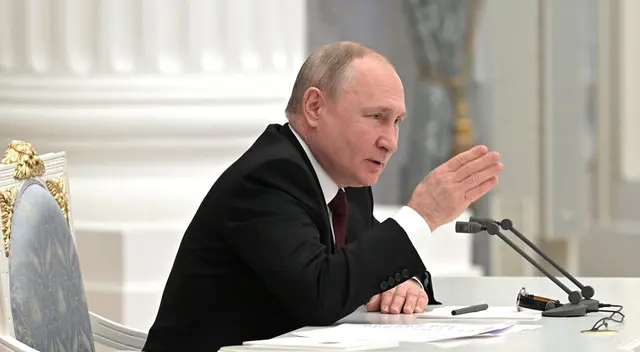 Vladimir Putin, presidente de Rusia, reconoce la independencia de los separatistas ucranianos. Vladimir Putin, presidente de Rusia, reconoce la independencia de los separatistas ucranianos.