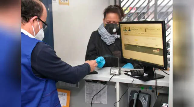 Conoce cómo renovar tu DNI si te encuentras en el extranjero.