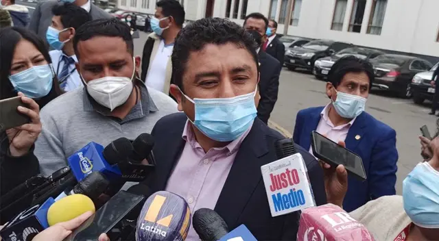 Legislador fue "dado con palo" por sus declaraciones contra la prensa.