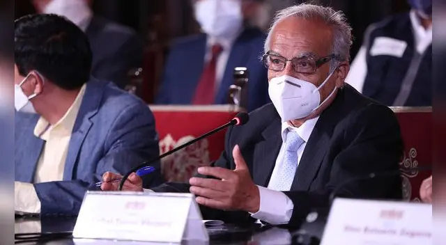 Aníbal Torres a la prensa: “Fui difamado y no hice nada ahora en el ministerio, después me defenderé”