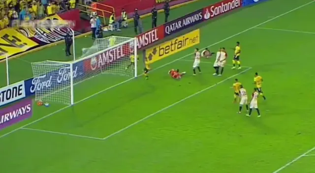 Barcelona SC recibe a Universitario de Deportes en Guayaquil por la Copa Libertadores 2022. Barcelona SC recibe a Universitario de Deportes en Guayaquil por la Copa Libertadores 2022.