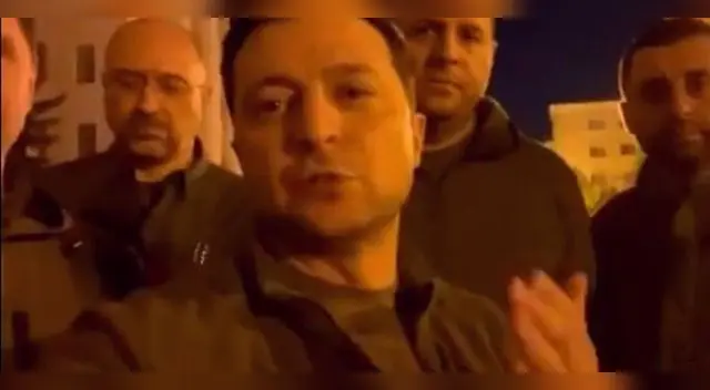 Presidente de Ucrania junto a sus autoridades señalan que seguirán en pide lucha por su país. Presidente de Ucrania junto a sus autoridades señalan que seguirán en pide lucha por su país.