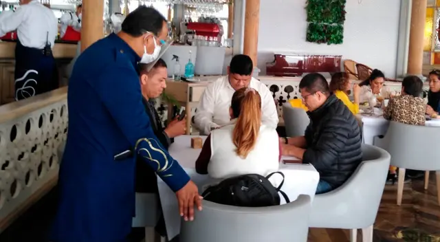 Se eliminaron los aforos en restaurantes y conglomerados a nivel nacional. Se eliminaron los aforos en restaurantes y conglomerados a nivel nacional.