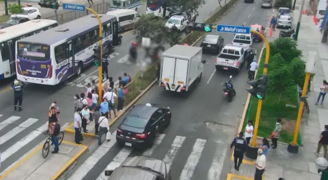 La víctima tuvo que ser trasladado a una clínica y permanece en cuidados intensivos.