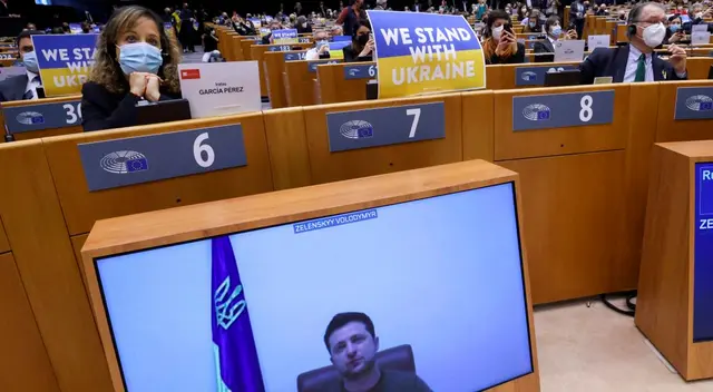 Volodímir Zelenski se comunicó por video con los líderes europeos. Volodímir Zelenski se comunicó por video con los líderes europeos.