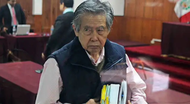 Alberto Fujimori fue llevado de emergencia al hospital de Ate.
