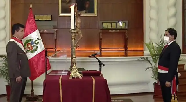 Presidente toma juramento al nuevo ministro del MTC. Presidente toma juramento al nuevo ministro del MTC.