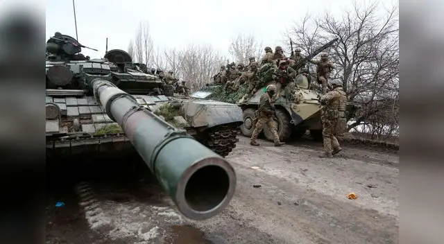 Tropas rusas continúan atacando Ucrania. Tropas rusas continúan atacando Ucrania.