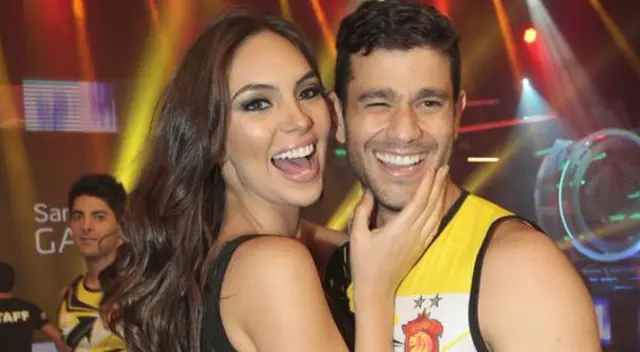 Yaco y Natalie súper enamorados.