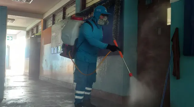 Labores educativas se suspendieron y se procedió a la desinfección de las aulas.