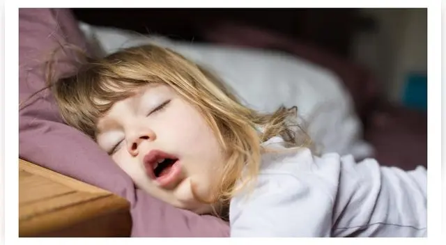 Si tu niño o niña ronca constantemente es mejor que leas esta nota. Si tu niño o niña ronca constantemente es mejor que leas esta nota.